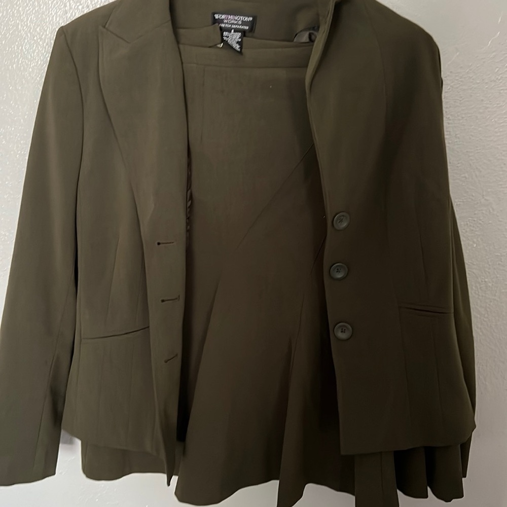 Women suit